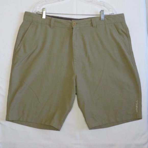 O'Neill* Men's Multipocketed 1.5" Belt Loop‎ Flat Front Olive Green Shorts~ 38W - Picture 1 of 13